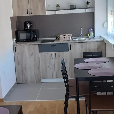 Διαμέρισμα Nale *